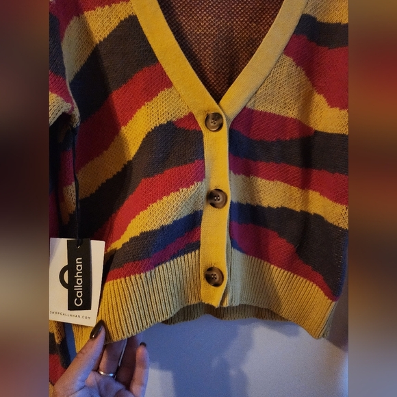 NWT Callahan Ariel Cropped Sushine 3 Button CaRdigan In Size XS will fit Small - Picture 4 of 8